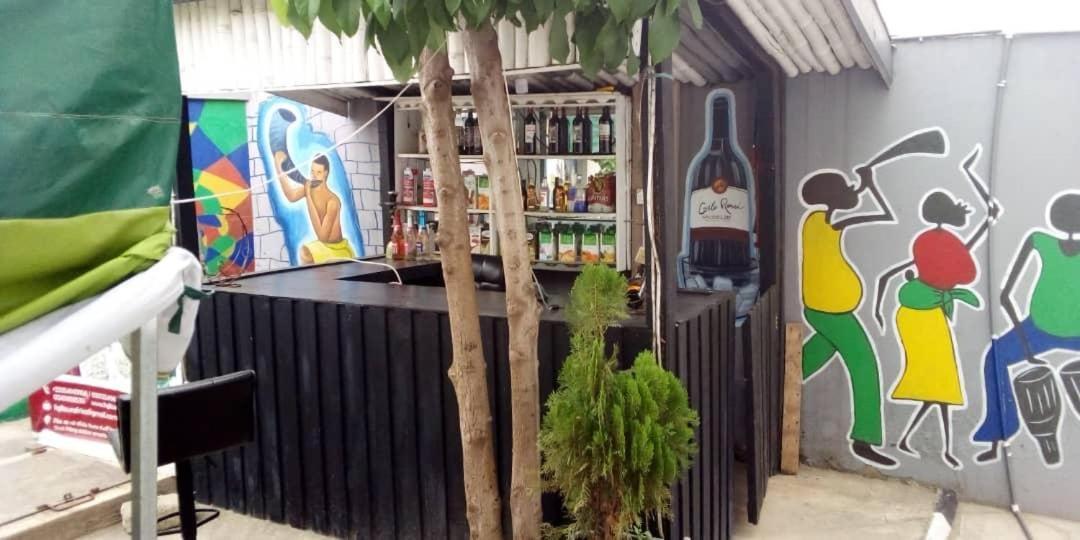 Hgl Guest House East Legon Extérieur photo