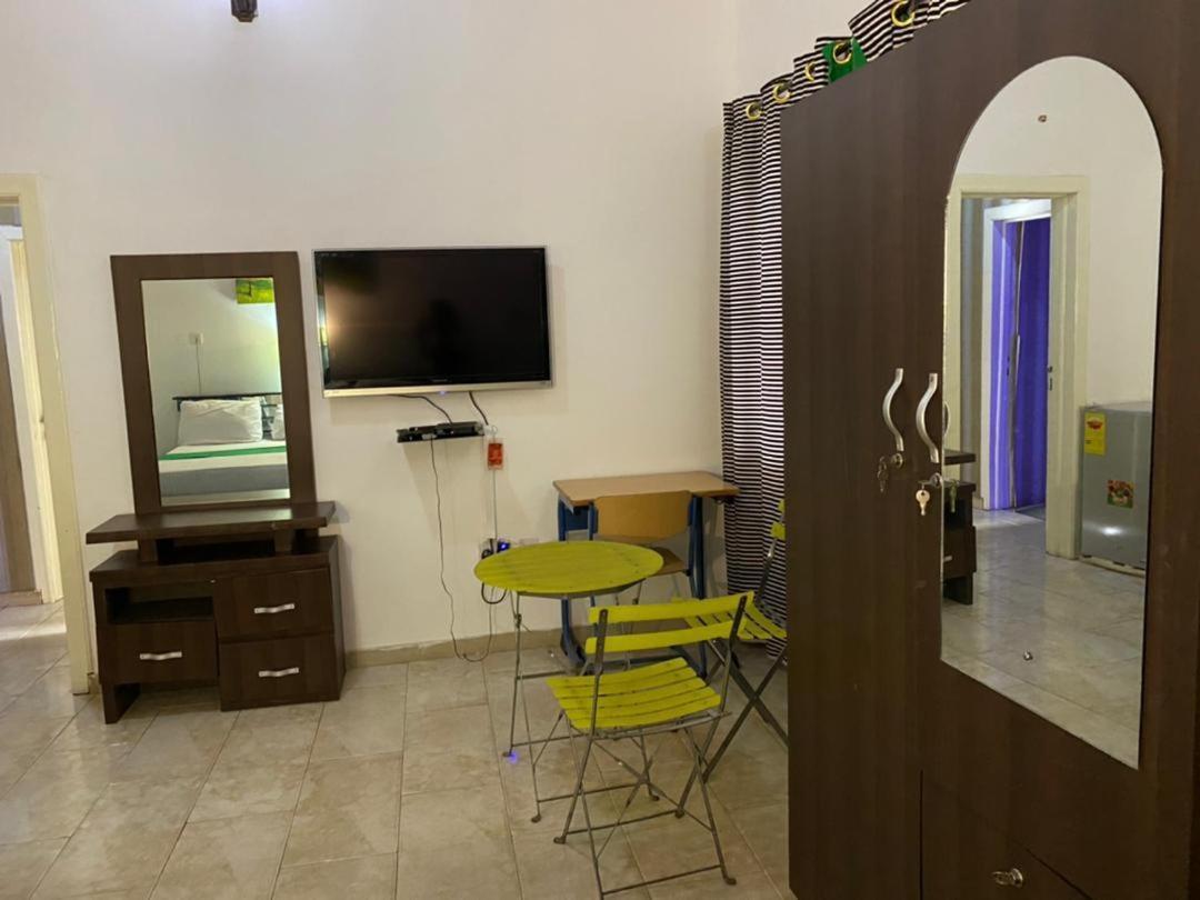 Hgl Guest House East Legon Extérieur photo