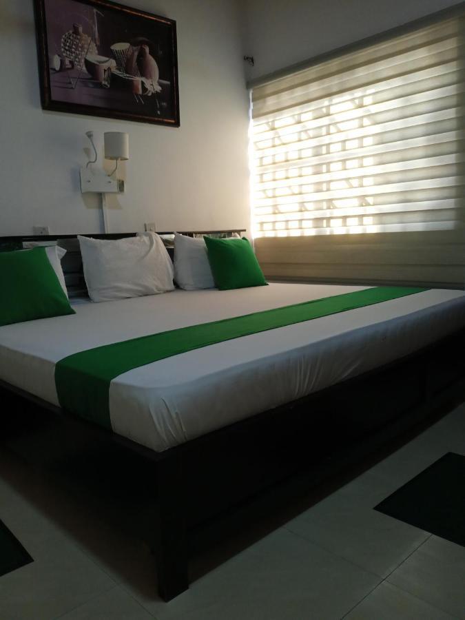 Hgl Guest House East Legon Extérieur photo
